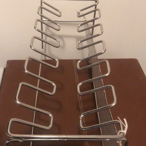 Grilling accessory: Space saving Stainless chicken leg rack for grill - Picture 3 of 3